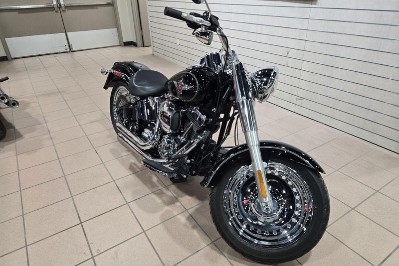 2016 HARLEY SOFTAIL FATBOY BLACK 