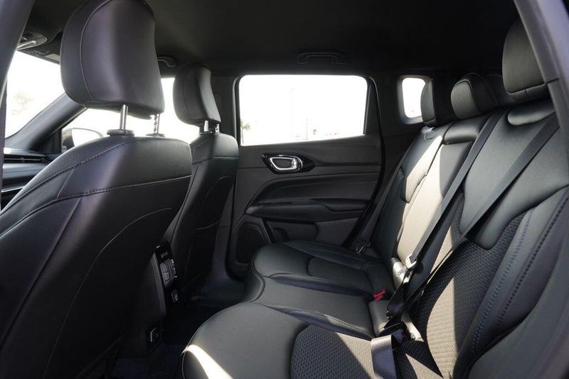 New 2026 Jeep Compass LatitudeImage 14