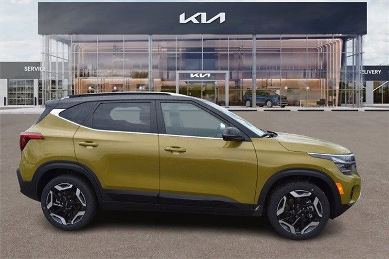 2024 Kia Seltos SXImage 2