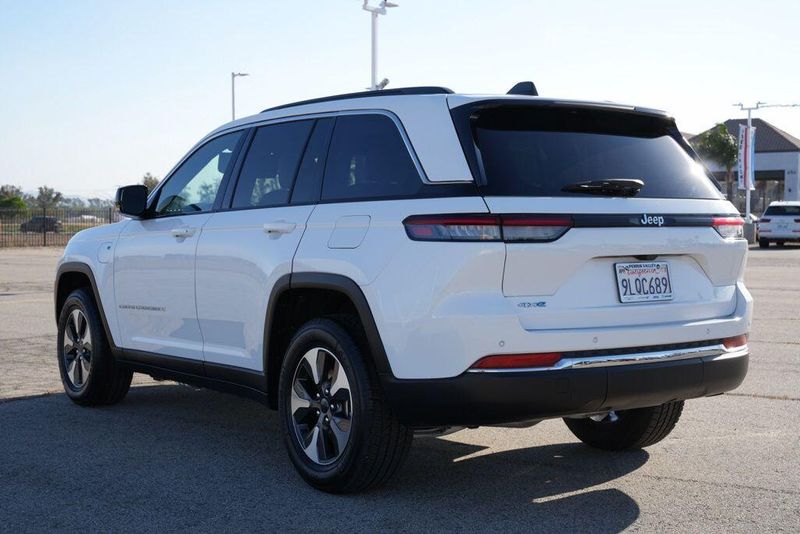 Used 2024 Jeep Grand Cherokee 4xeImage 5