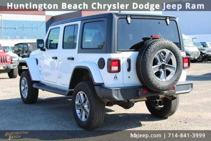 2020 Jeep Wrangler Unlimited SaharaImage 3