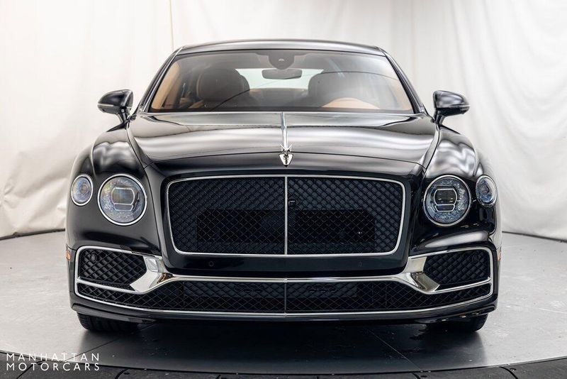 2024 Bentley Flying Spur Image 8