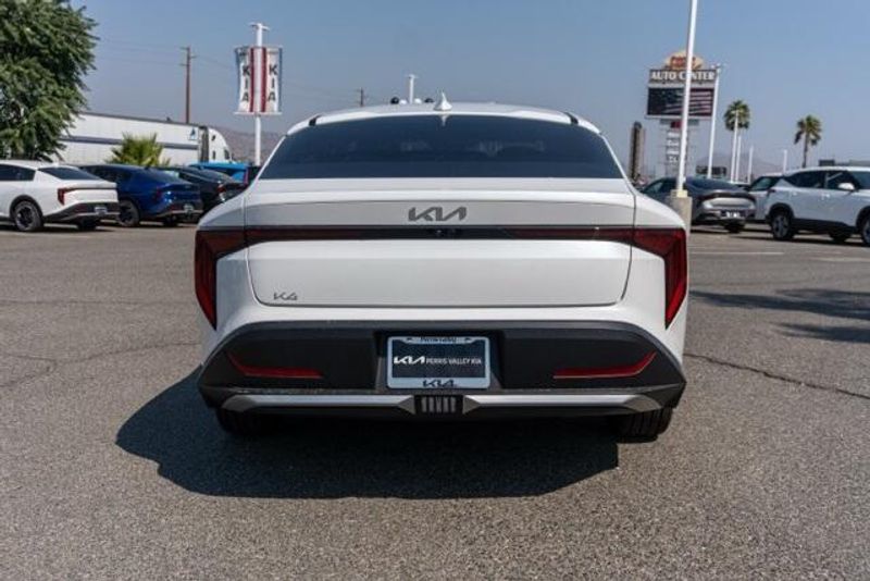 New 2025 Kia K4 EXImage 6