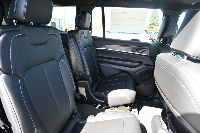 2025 Jeep Grand Cherokee L LimitedImage 15