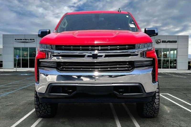 Used 2019 Chevrolet Silverado 1500 LTImage 2