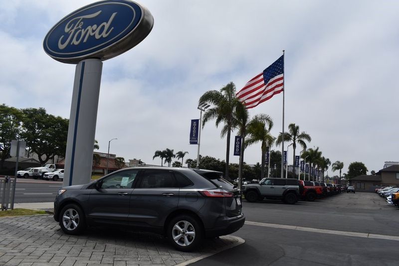 2024 Ford Edge SEImage 19