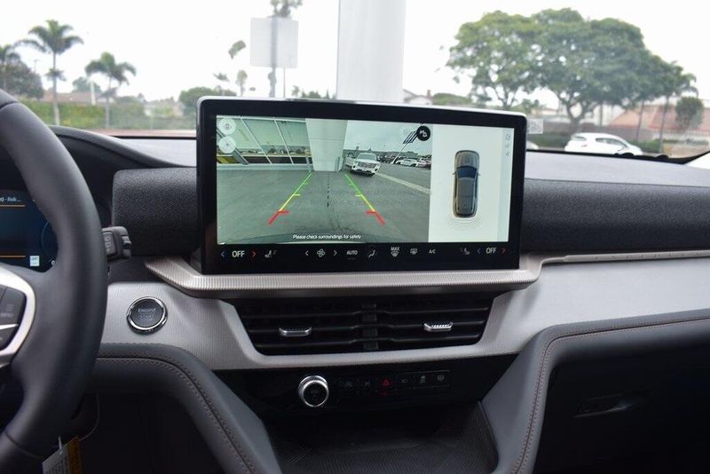 New 2025 Ford Explorer ActiveImage 19