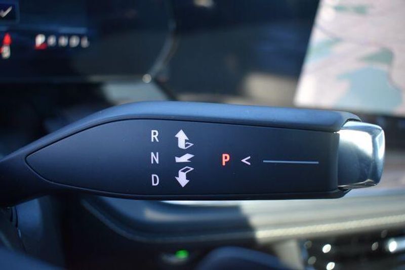 New 2026 Chevrolet Suburban PremierImage 33