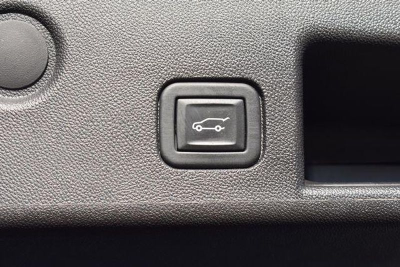 Used 2023 Chevrolet Equinox RSImage 19