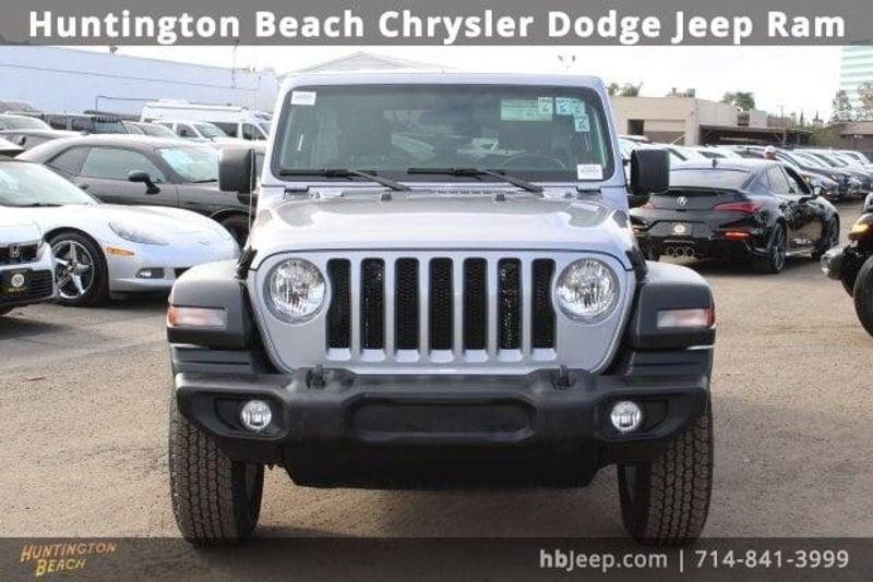 2021 Jeep Wrangler Unlimited IslanderImage 2