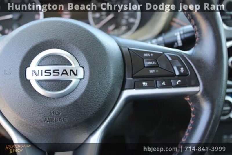 2020 Nissan Sentra SRImage 19