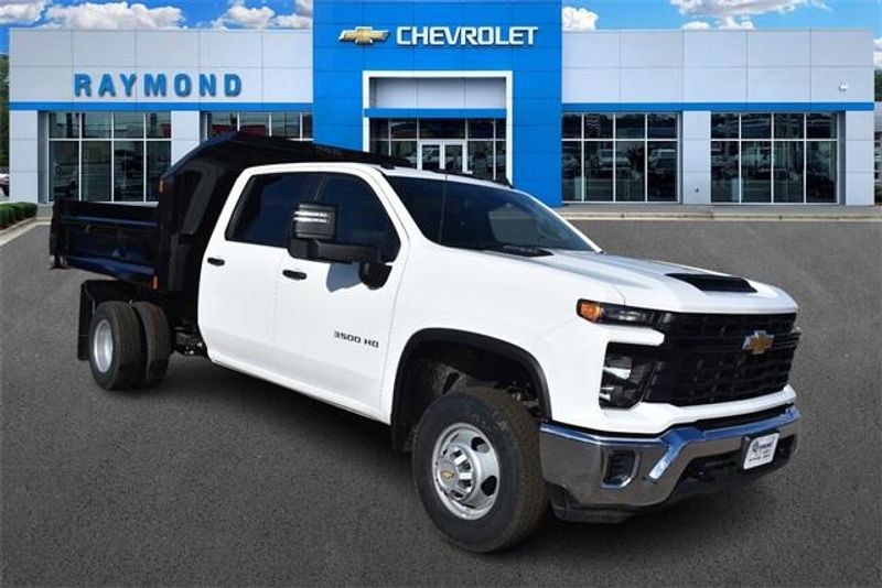 2024 Chevrolet Silverado 3500HD Work TruckImage 1