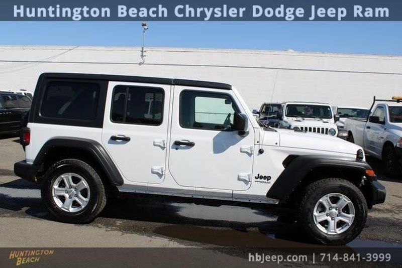 2022 Jeep Wrangler Unlimited Sport SImage 3