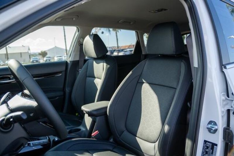 New 2026 Kia Seltos LXImage 12