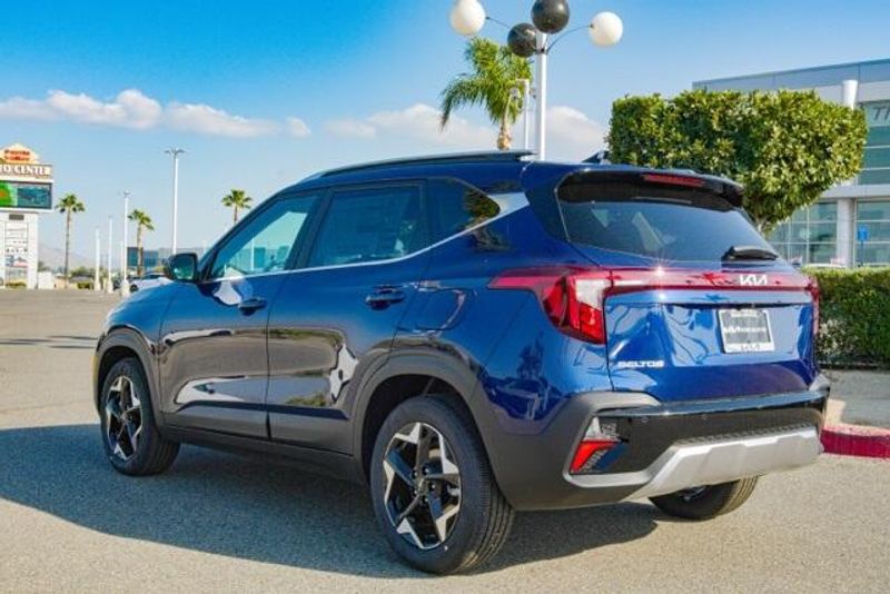 2025 Kia Seltos EXImage 5