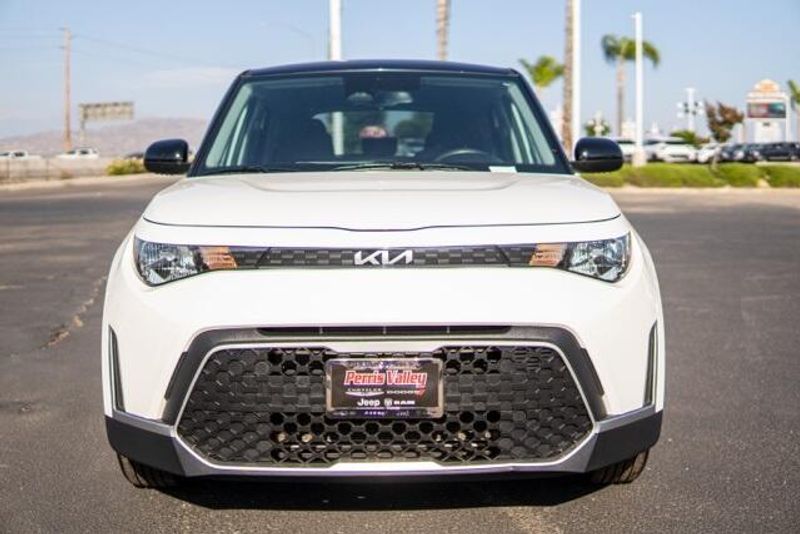 2023 Kia Soul SImage 2