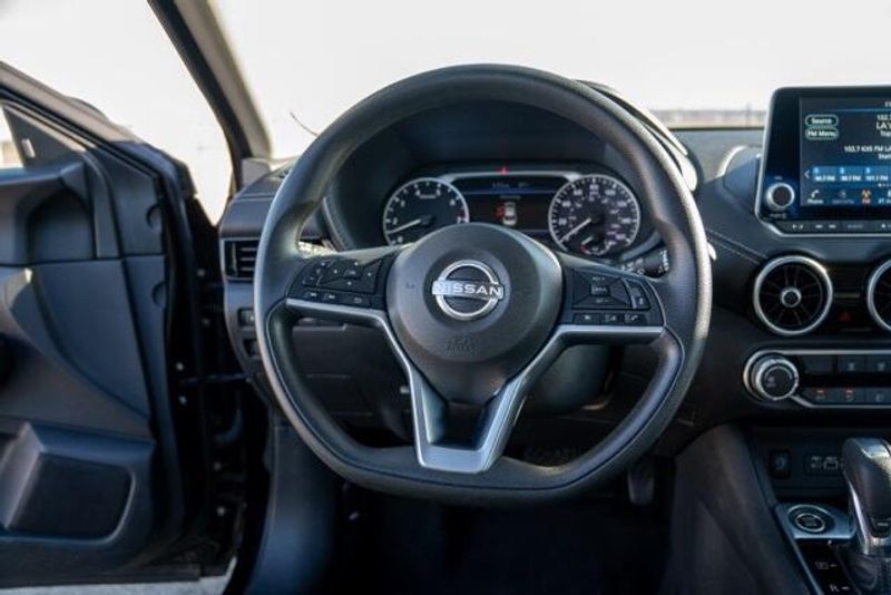 Used 2024 Nissan Sentra SVImage 16