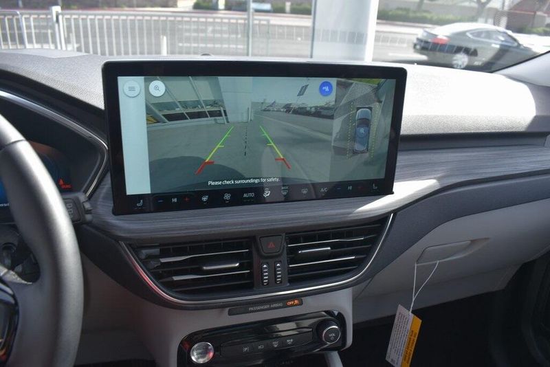 2025 Ford Escape Plug-In Hybrid BaseImage 21