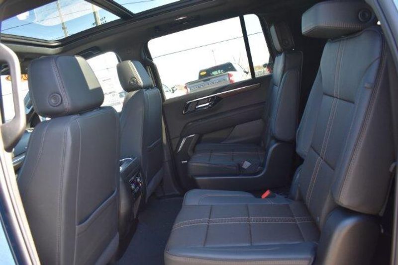 New 2026 Chevrolet Suburban High CountryImage 26