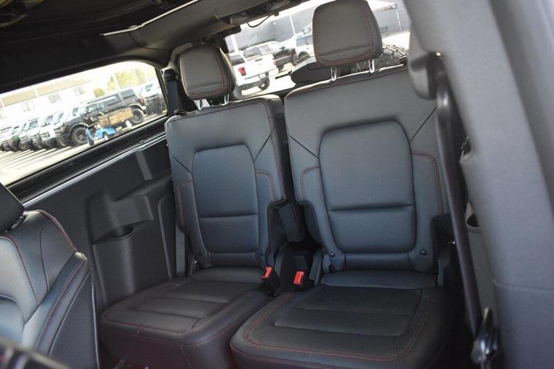 New 2025 Ford Bronco Image 14