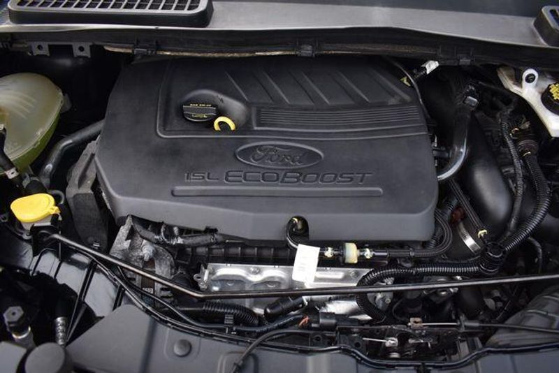 Used 2018 Ford Escape SEImage 32