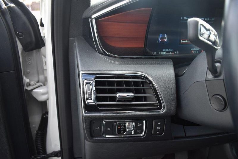 2023 Lincoln Navigator ReserveImage 24