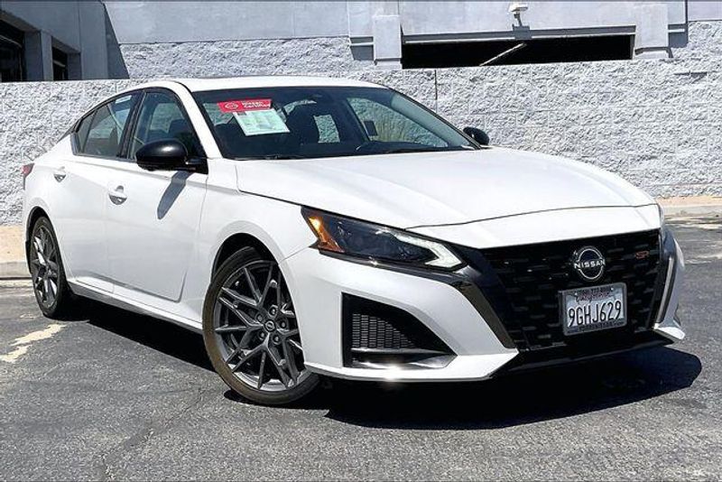 Used 2023 Nissan Altima 2.0 SRImage 12
