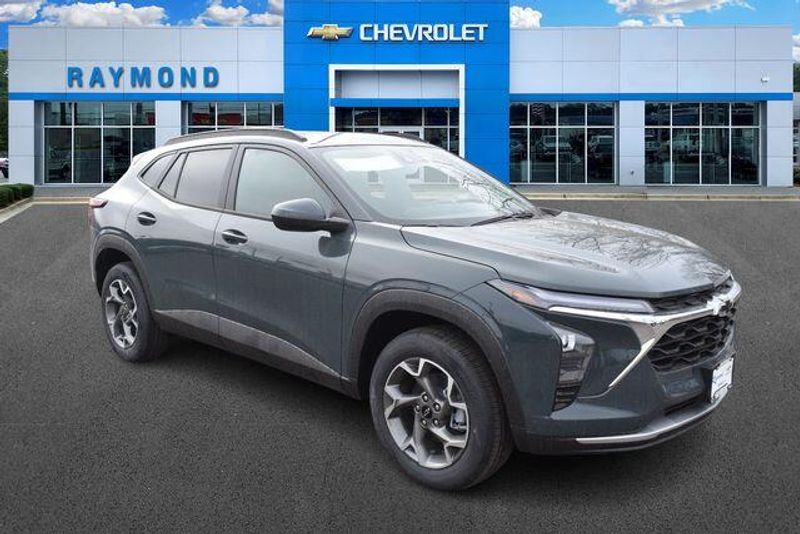 New 2026 Chevrolet Trax LTImage 1