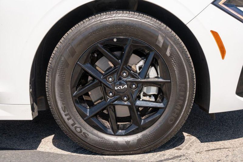 Used 2026 Kia K5 LXSImage 9