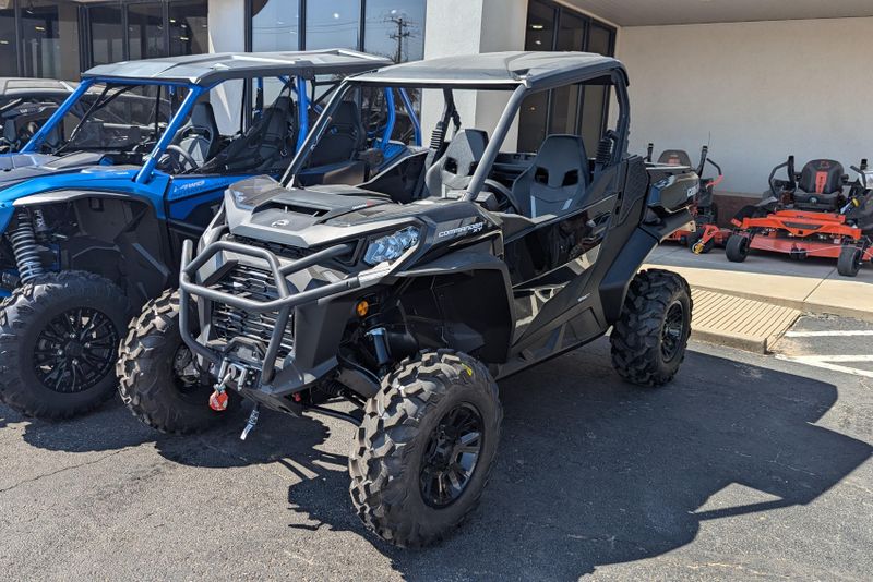 2025 CAN-AM COMMANDER XT 64 1000R TRIPLE BLACK 