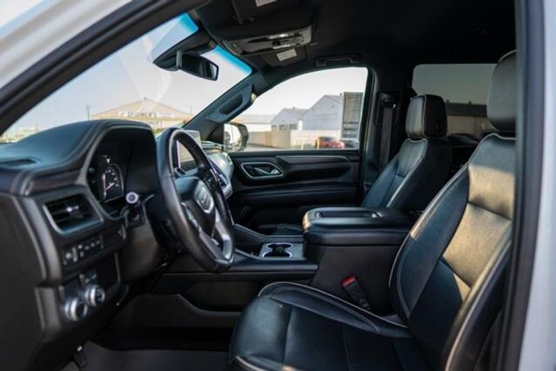 2021 GMC Yukon SLTImage 11