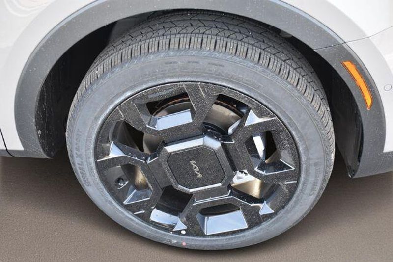 New 2026 Kia Sorento X-Line SXImage 12