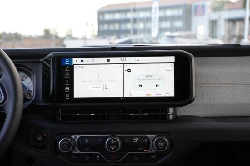 Used 2025 Jeep Wrangler Sport SImage 17