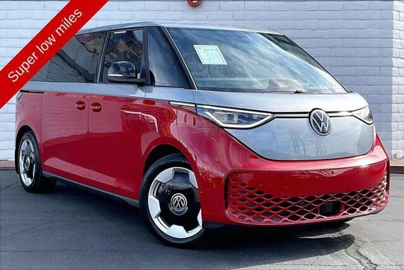 Used 2025 Volkswagen ID. Buzz Pro S PlusImage 12