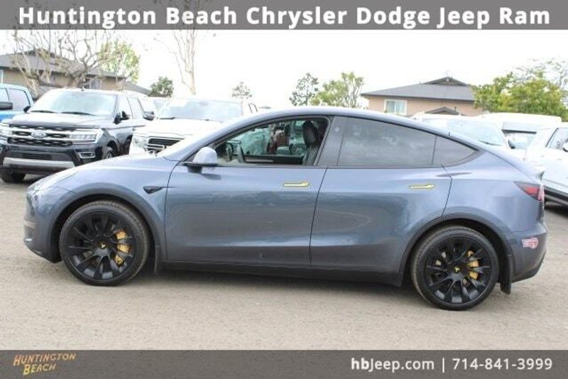 2023 Tesla Model Y Long RangeImage 9
