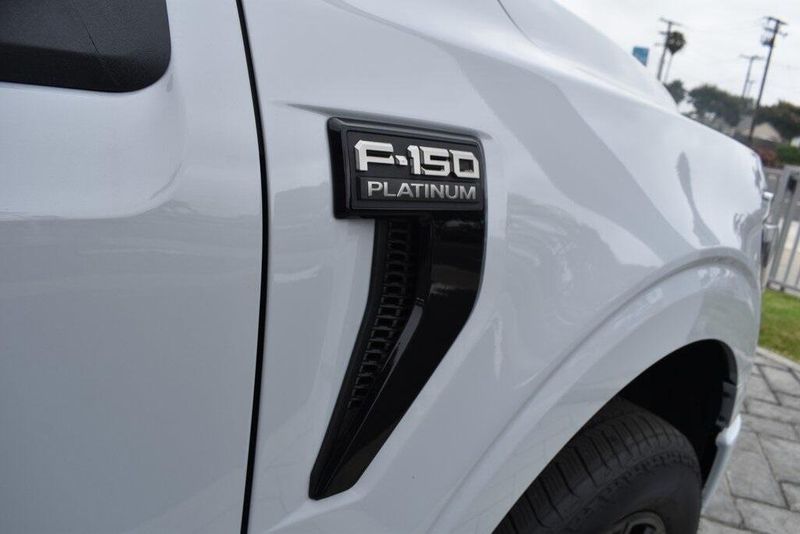 New 2025 Ford F-150 PlatinumImage 5