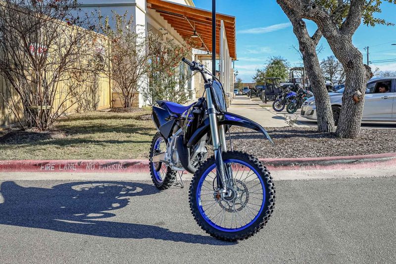 2025 YAMAHA YZ125 MONSTER ENERGY RACING EDITION 