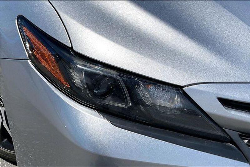 Used 2021 Toyota Camry SEImage 27
