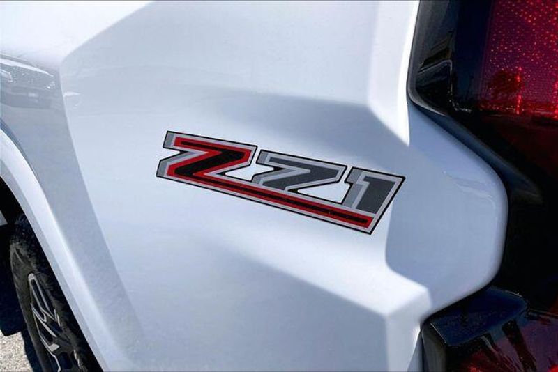 Used 2024 Chevrolet Colorado Z71Image 7