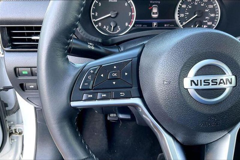 Used 2023 Nissan Sentra SVImage 18