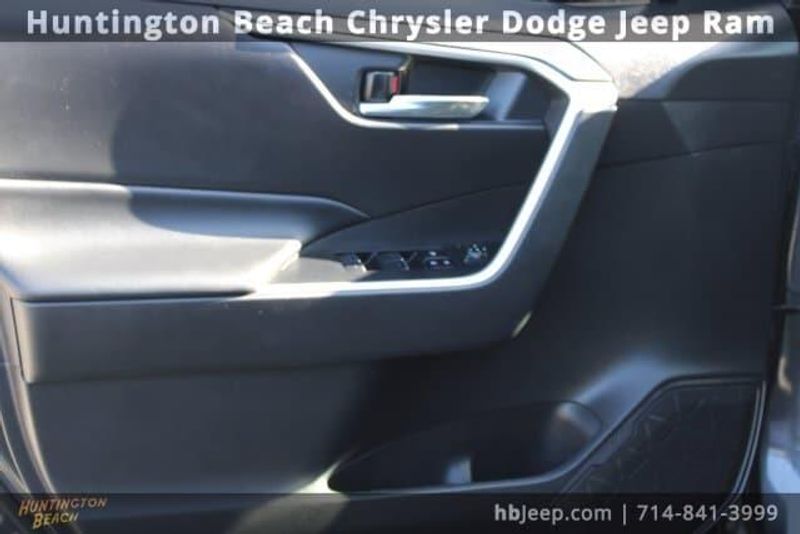 2023 Toyota RAV4 XLE PremiumImage 10