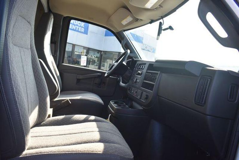 New 2026 Chevrolet Express 3500 Work VanImage 13