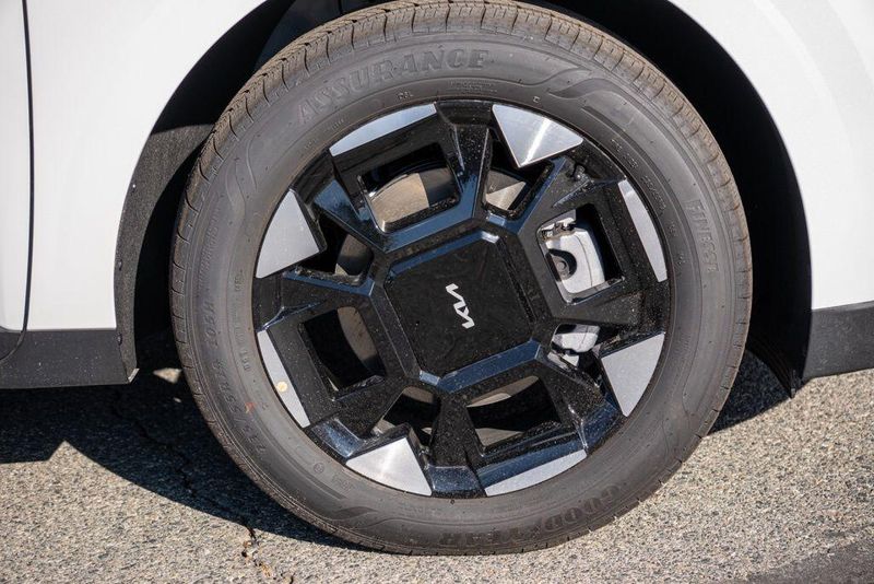 New 2026 Kia Carnival EXImage 7