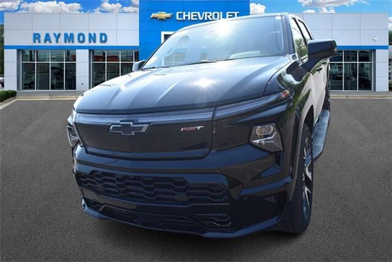 New 2024 Chevrolet Silverado EV RSTImage 7