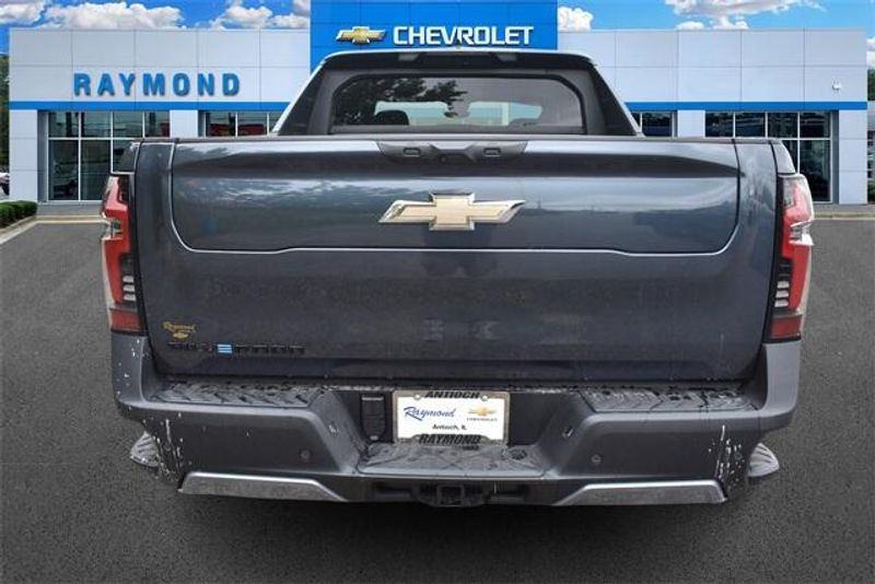 New 2026 Chevrolet Silverado EV LTImage 4