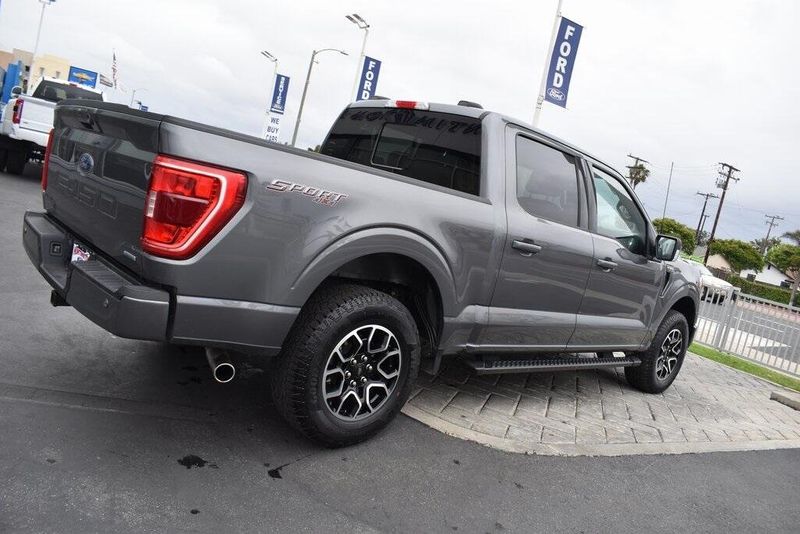 2022 Ford F-150 XLTImage 2