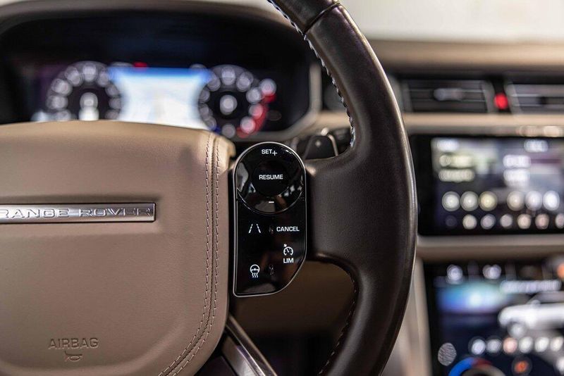 2020 Land Rover Range Rover SuperCharged photo 24