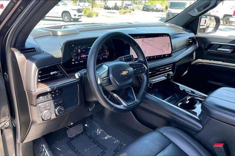 Used 2025 Chevrolet Tahoe LTImage 14