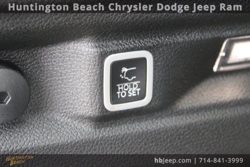2022 Jeep Grand Cherokee L LimitedImage 38