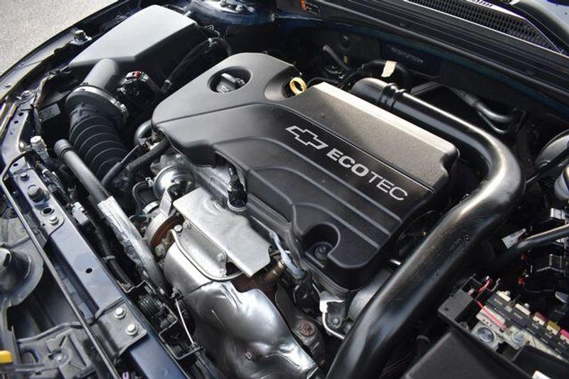 Used 2018 Chevrolet Malibu LTImage 35